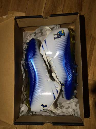 CUSTOM UNIVERSITY OF DELAWARE UNDER ARMOUR CLEATS BRAND NEW IN BOX