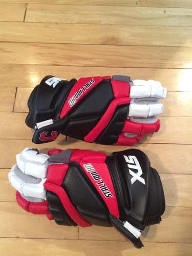 Cornell Stallion HD gloves