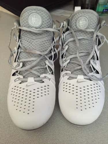 Nike Huarache 4 size 9