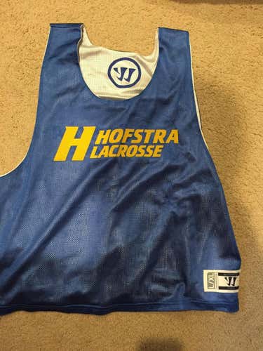 Hofstra lacrosse team practice pinnie