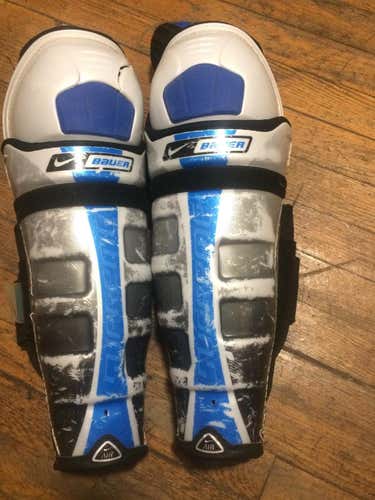 Nike Bauer Air 15 inch shinpads