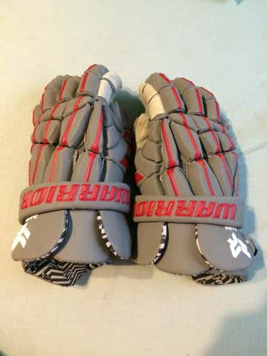 Warrior regulator 2 gloves Limited edition rabil 13''
