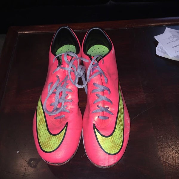 Nike Mercurial Vapor Soccer Cleat size 12