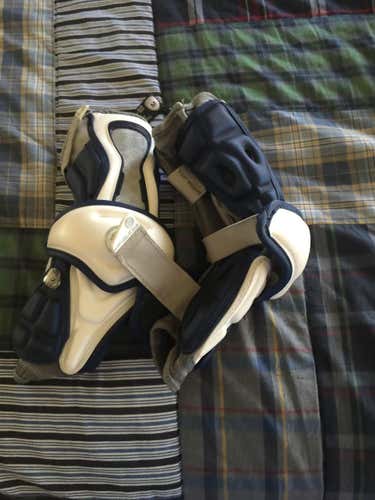 Maverick Rome elbow pads