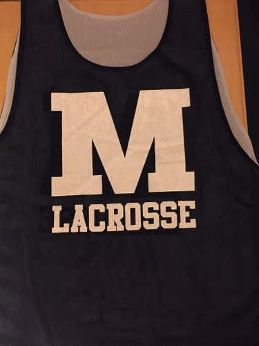 Middlebury Shooter and Pinnie