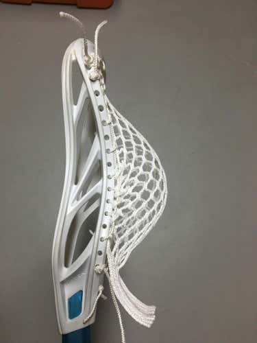 White Maverik Metrik U w/ Stringking 2s