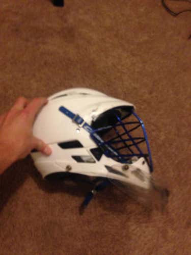 White Pro7 goalie helmet