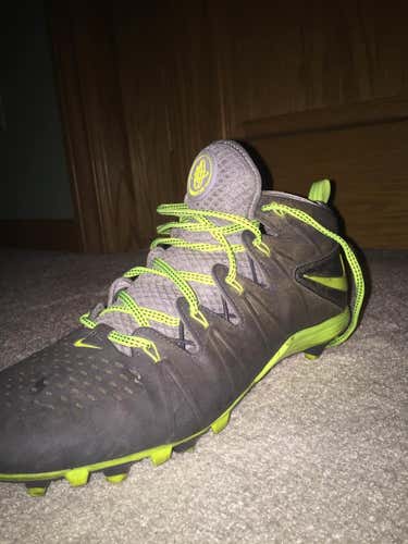 Nike Hurache Cleats