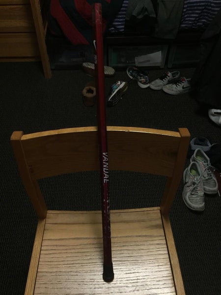 Very Good condition Nike Vandal shaft maroon