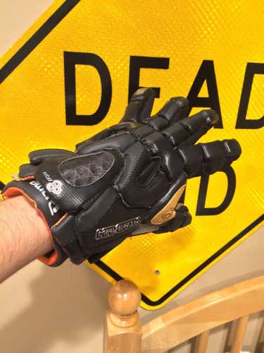 BRAND NEW Blackout Maverik Rome (Gen. 1) 13''