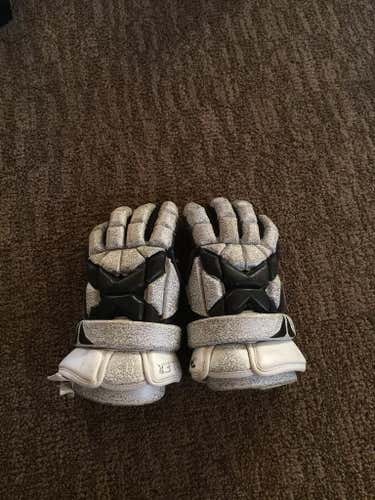 Brine Thriller Gloves