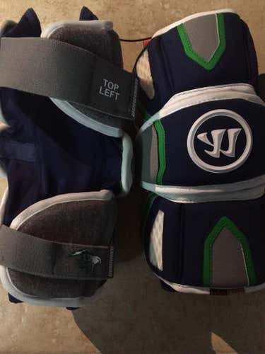 BAYHAWKS Warrior EVO Armpads