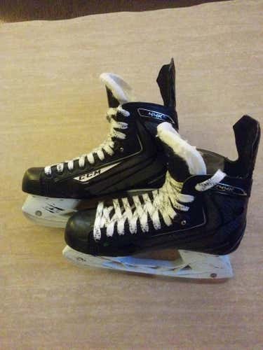 CCM RIbcor 44k Pump Hockey Skate Size 9