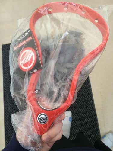 Red (Marketed Orange) Maverik Metrik U