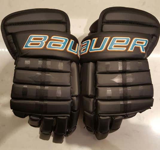 Pro Stock Bauer LEATHER 4-Roll Gloves Sharks Doug Murray