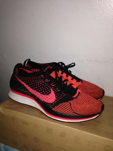 Red Nike Flyknit Racers size 8