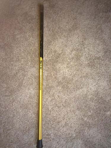Black and Gold STX Vanadium Shaft