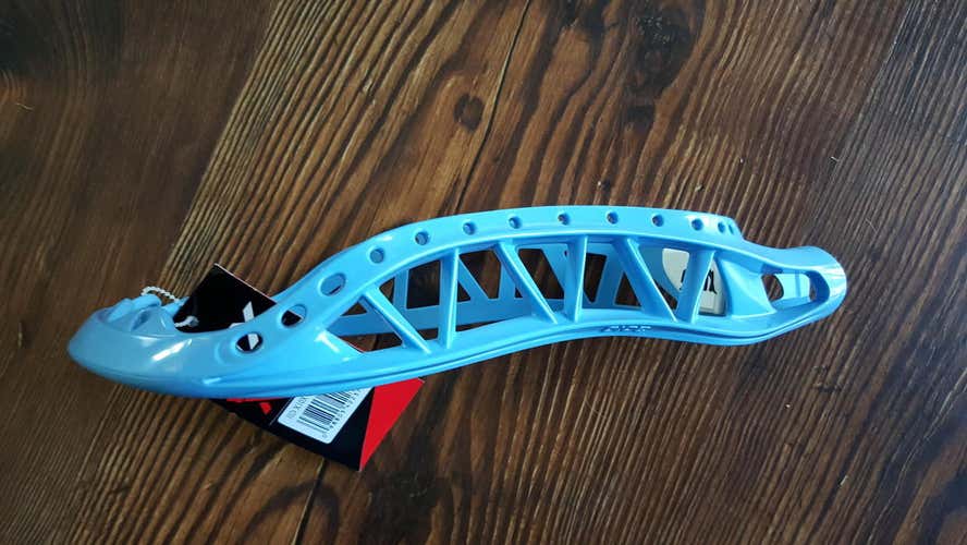 BNWT STX X10