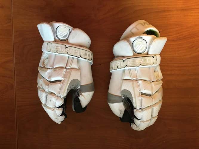 Maverik m3 goalie gloves