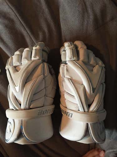 Used Warrior evo glove for a steal