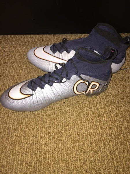 Nike Mercurial Superfly Silver CR7 Soccer Cleats