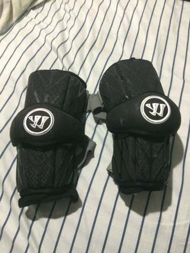 Warrior burn arm guards size XL
