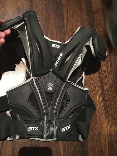 STX Stallion HD shoulder pads