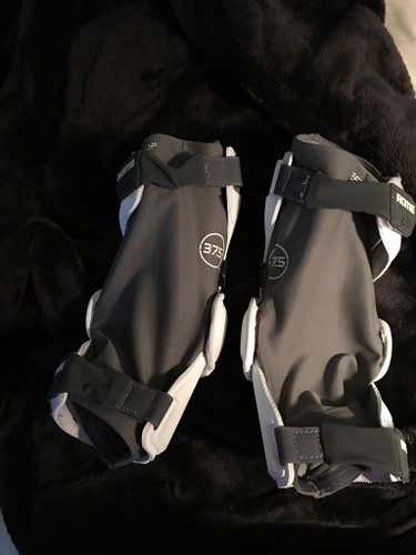 Maverik Rome rx3 arm guards