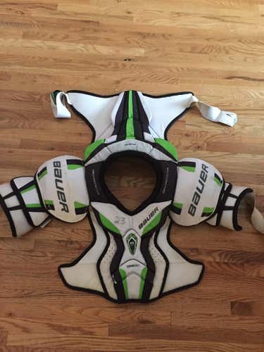 Medium Bauer One80 Shoulder Pads
