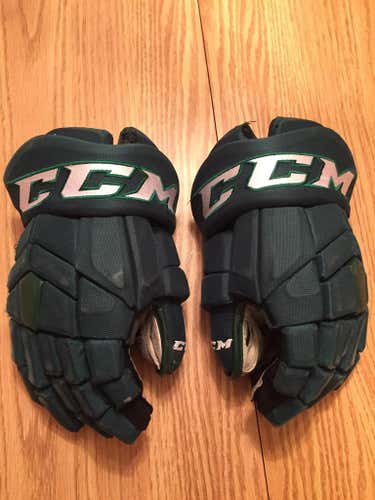 CCM Ultra tacks Custom Green gloves