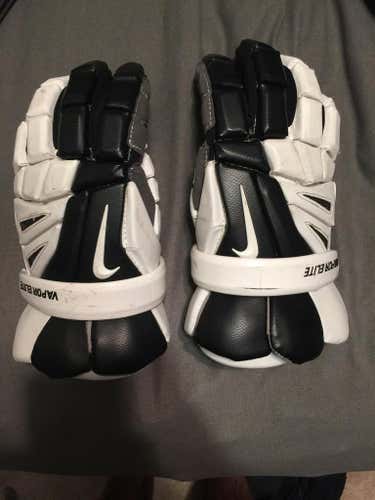 Nike vapor gloves