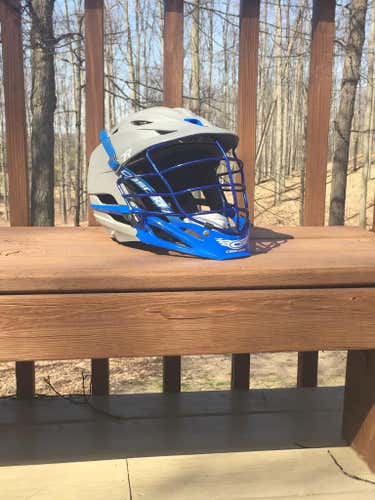 Matte grey Cascade R with blue chrome facemask