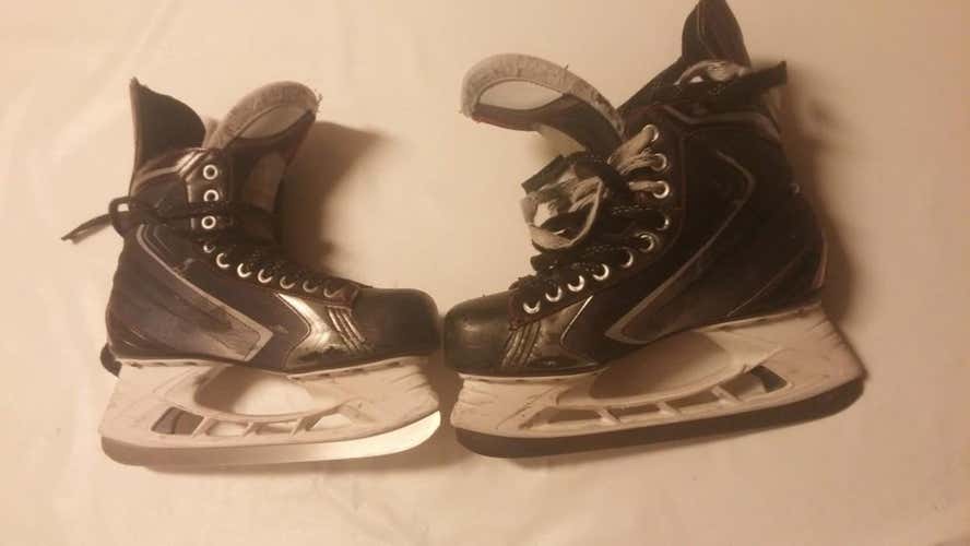 Bauer x70 senior skates 9