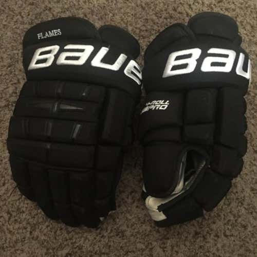 15" Bauer 4Roll Calgary Team Stock