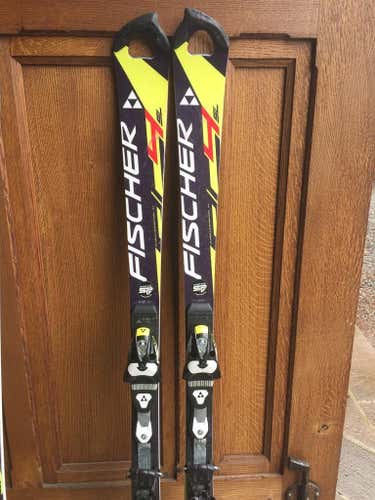 Fischer Slalom skis