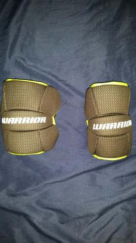 New York Lizards burn elbow pads