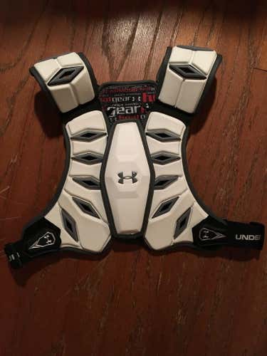 BN Under Armour Charge Shoulder Pad (M) (Retails at $119.99)