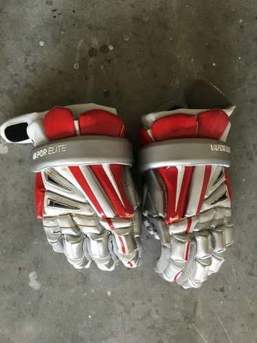 Red Nike Vapor Elite Gloves