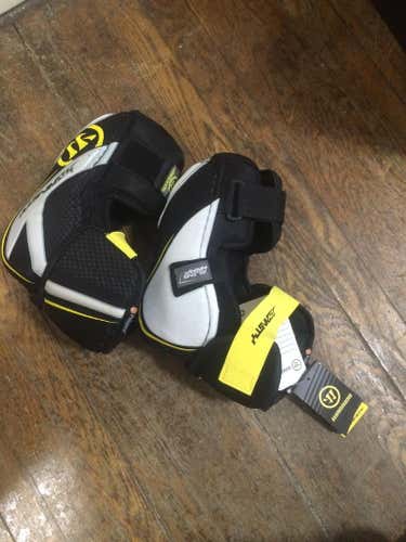 New Warrior Dynasty large elbow pads