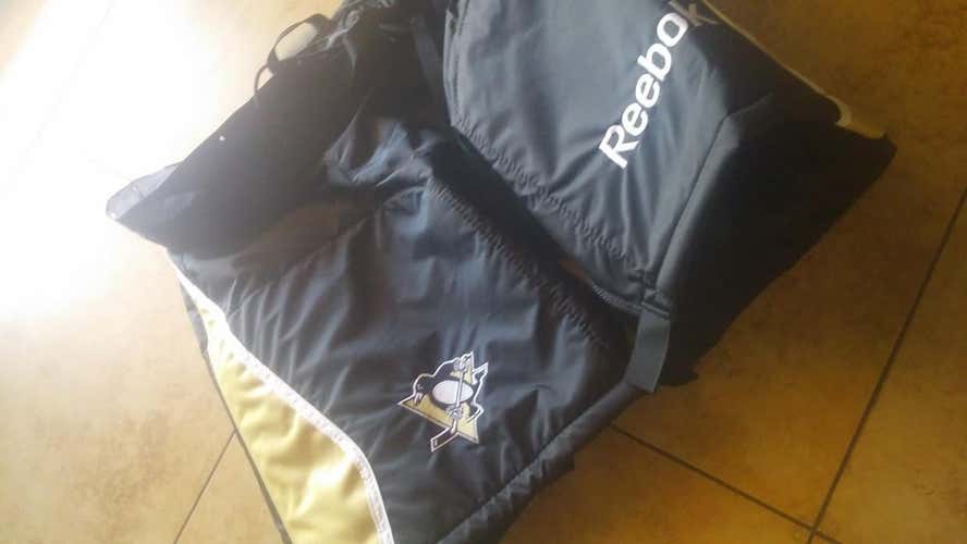 XL Pro Stock PEnguins Shell