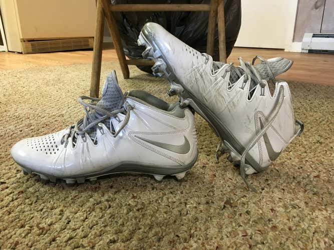 White Nike Huarache IV (4) cleats size 9.5
