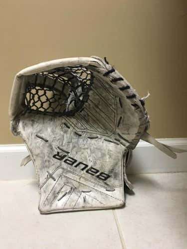 Bauer one.9 Goalie Glove