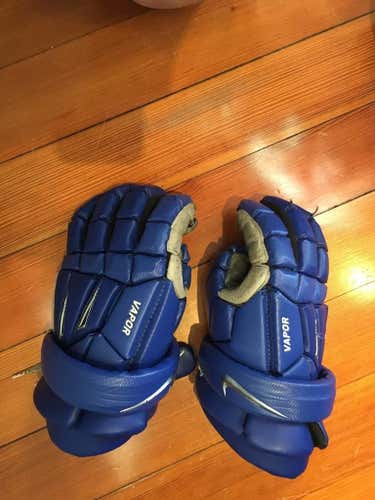 Nike vapor gloves