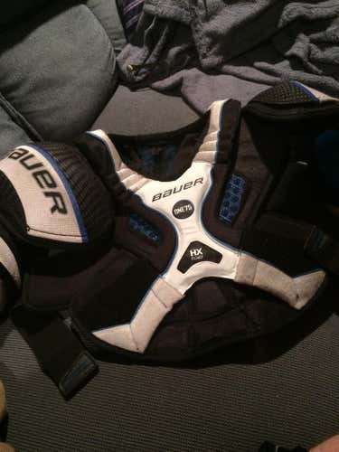 Bauer One75 Shoulder Pads