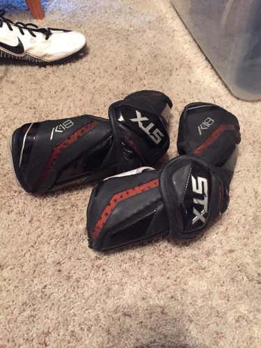 Black Medium STX K18s