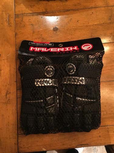 New Maverik M3 Black 12" Gloves