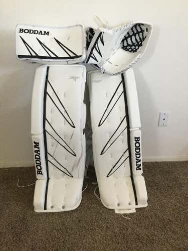 Boddam Canadian Made Custom Goalie Pads & Gloves