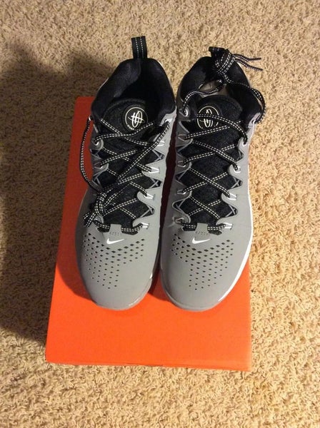 Nike Hurache 4 Lacrosse turfs size 8.5