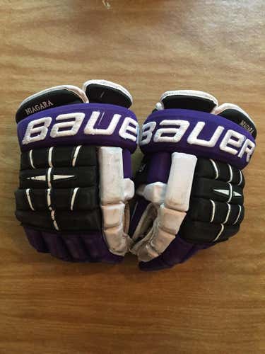 Pro Stock NCAA Niagara Bauer 4 Roll 14" Hockey Gloves
