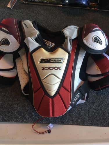 Bauer vapor 40 shoulder pads